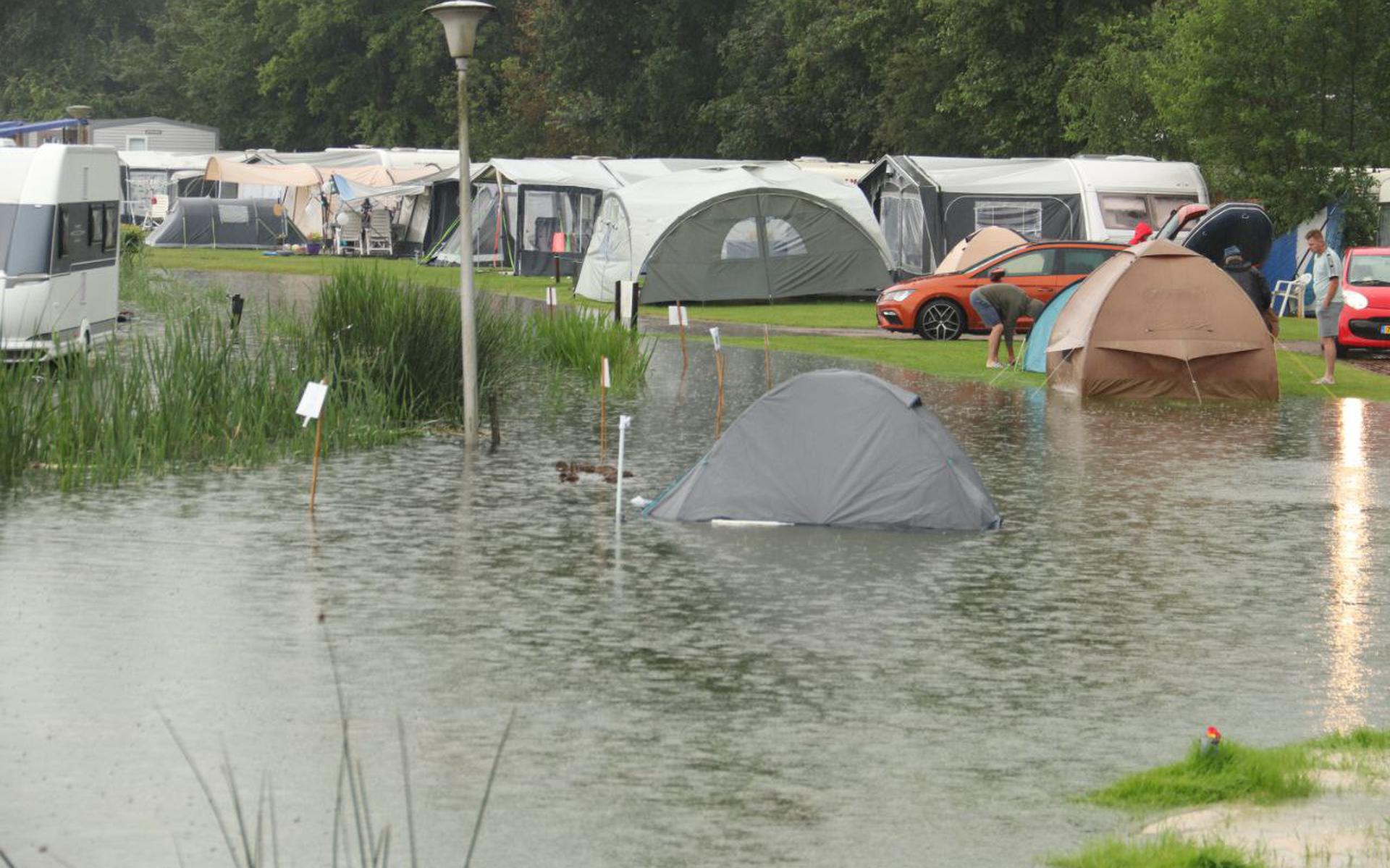 Wateroverlast Door Stortbuien In Friesland Leeuwarder Courant