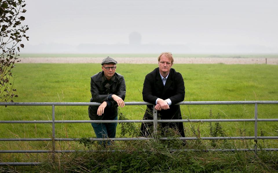 Gerard de Jong (rechts) op een archieffoto met schrijver en Bilkert Hein Jaap Hilarides. 