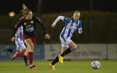 De pas 16-jarige Lyanne Iedema debuteerde dinsdagavond stijlvol in het eerste van SC Heerenveen.