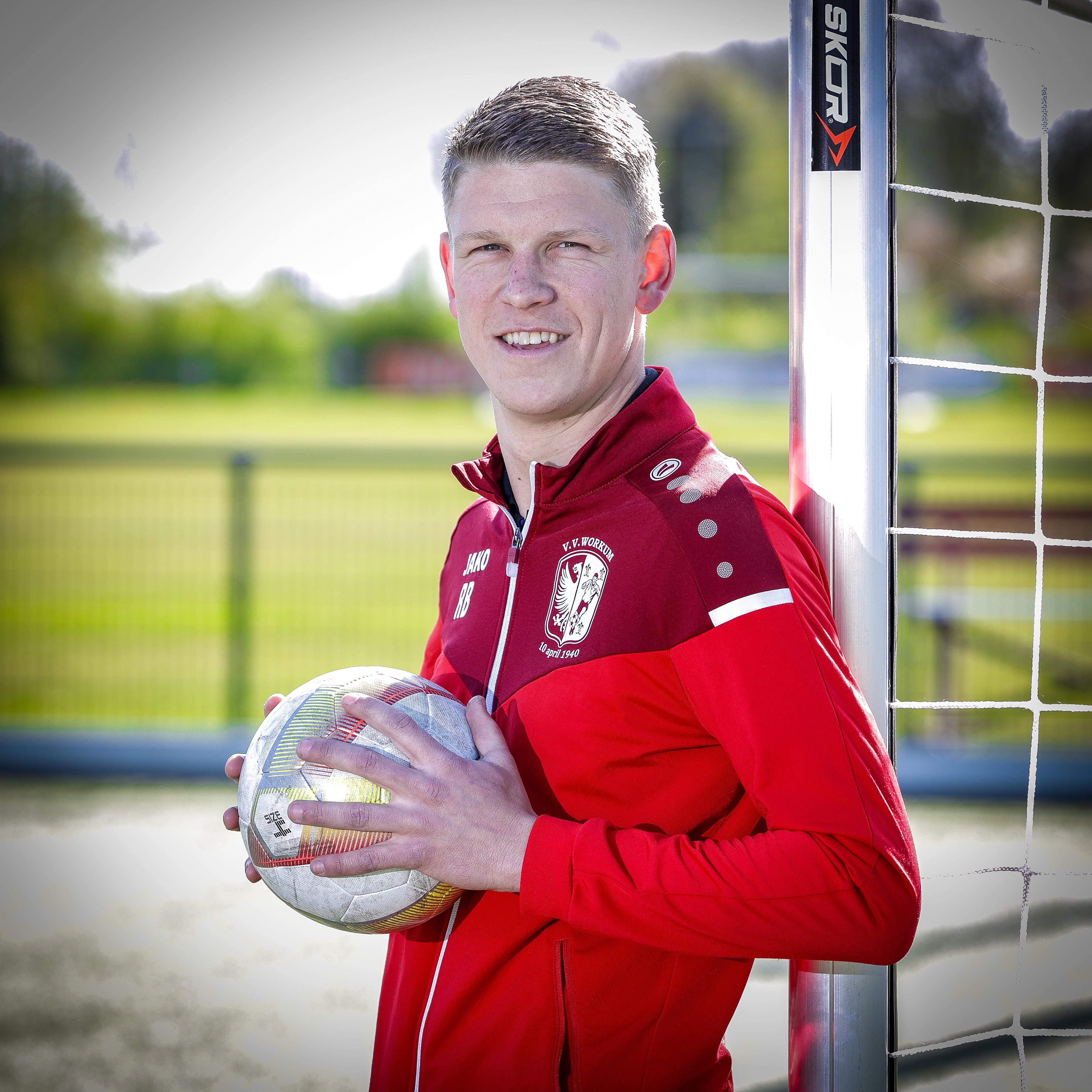 'Klein dorpsclubje' Workum straks voor het eerst in de eerste klasse? ‘Eigenlijk was lijfsbehoud onz