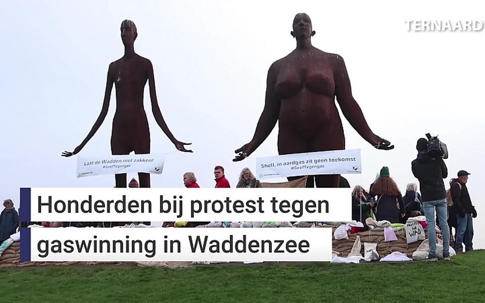 Honderden bij protest tegen gaswinning in Waddenzee