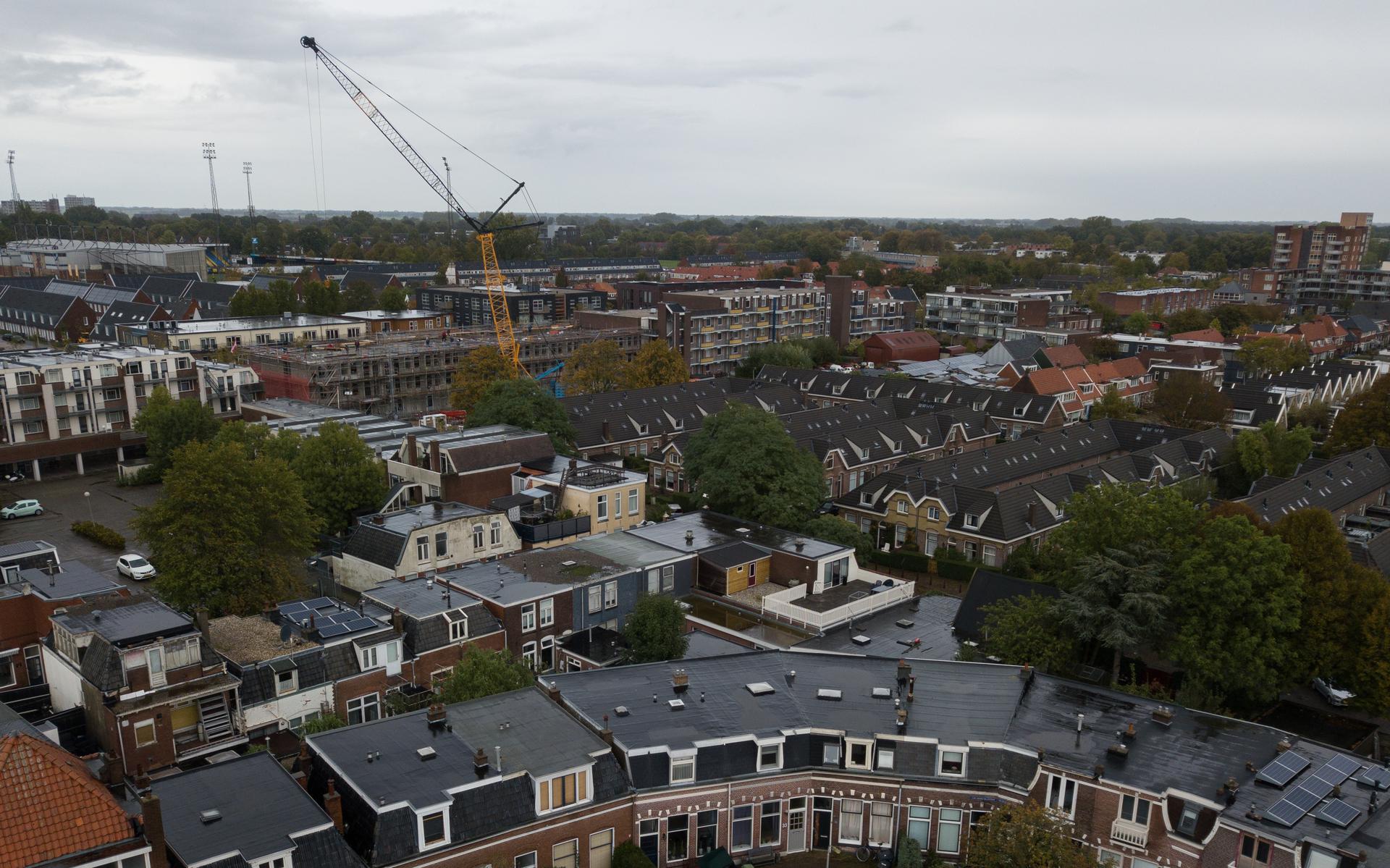 De Vlietzone in Leeuwarden. De wijk kampt met verschillende vormen van overlast. 