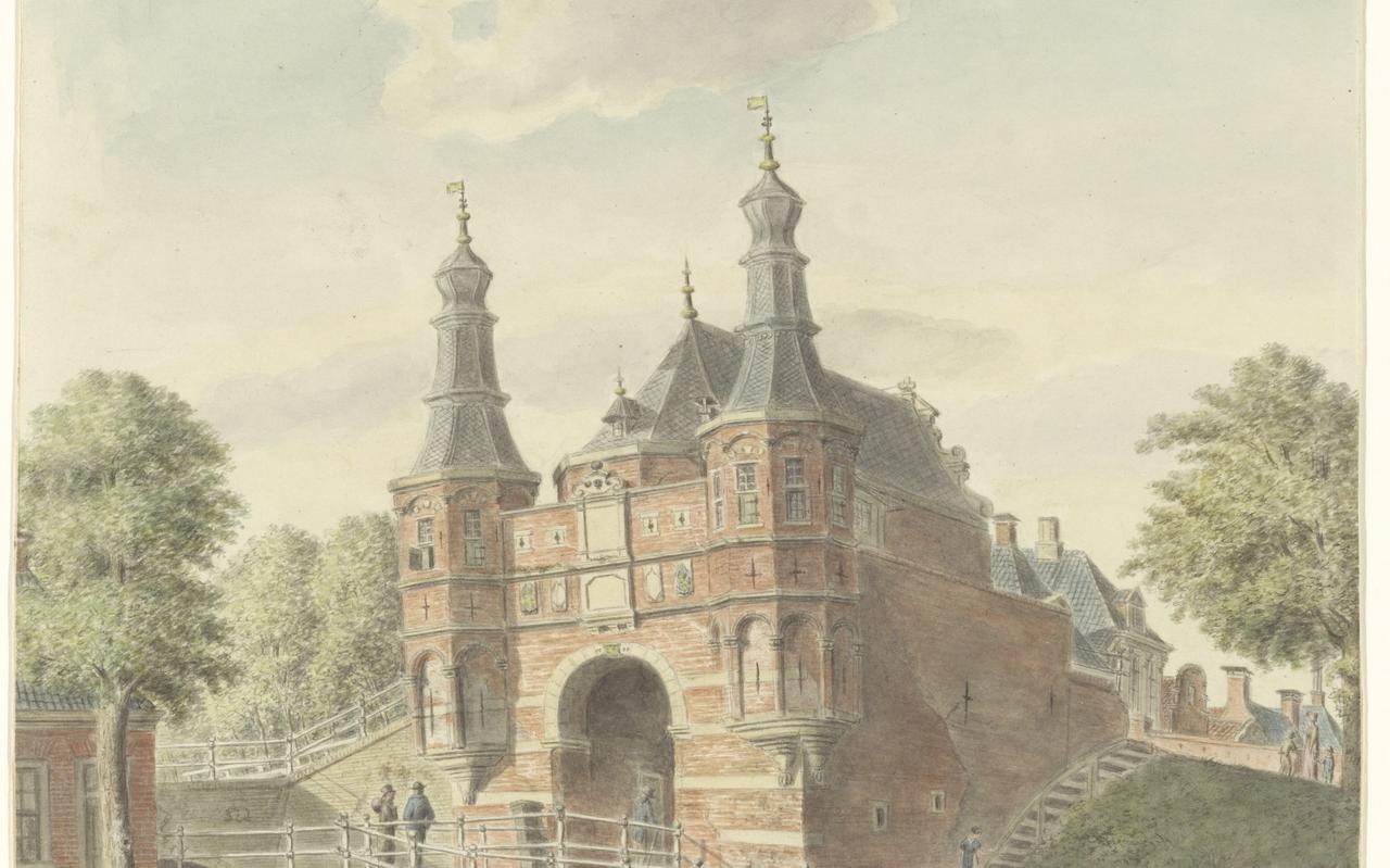 Leeuwarden brak de sierlijke Wirdumerpoort in de negentiende eeuw af om het wegverkeer te stimuleren. Het gebouw stond ongeveer op de plek van The Sting. Leeuwarden brak de sierlijke Wirdumerpoort in de negentiende eeuw af om het wegverkeer te stimuleren. Het gebouw stond ongeveer op de plek van The Sting.