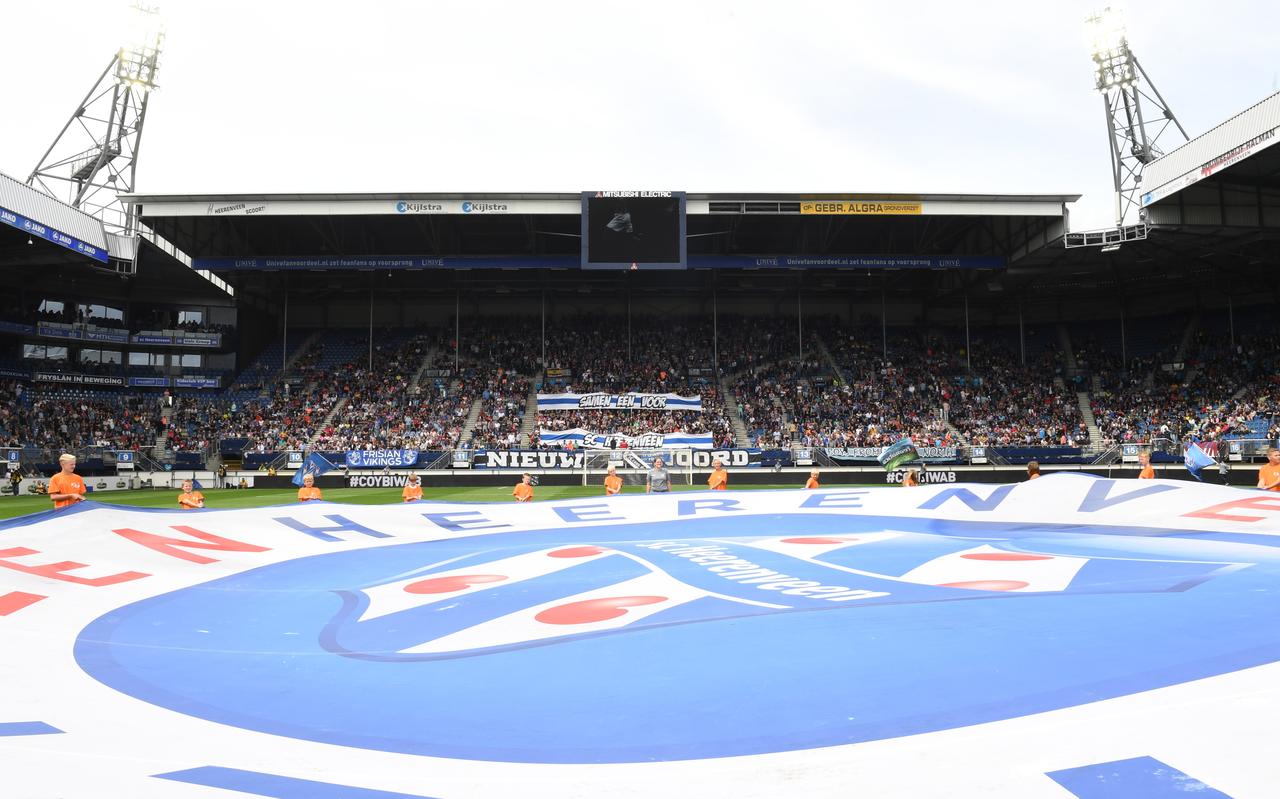 Het stadion van SC Heerenveen. Het stadion van SC Heerenveen.