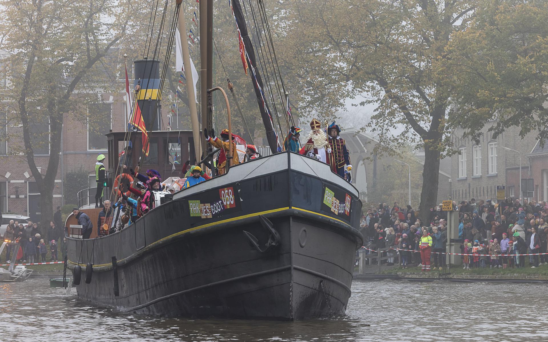 Sinterklaas: 'Genoten van intocht. Ik ben de komende nog vaak zien in Leeuwarden' - Leeuwarder