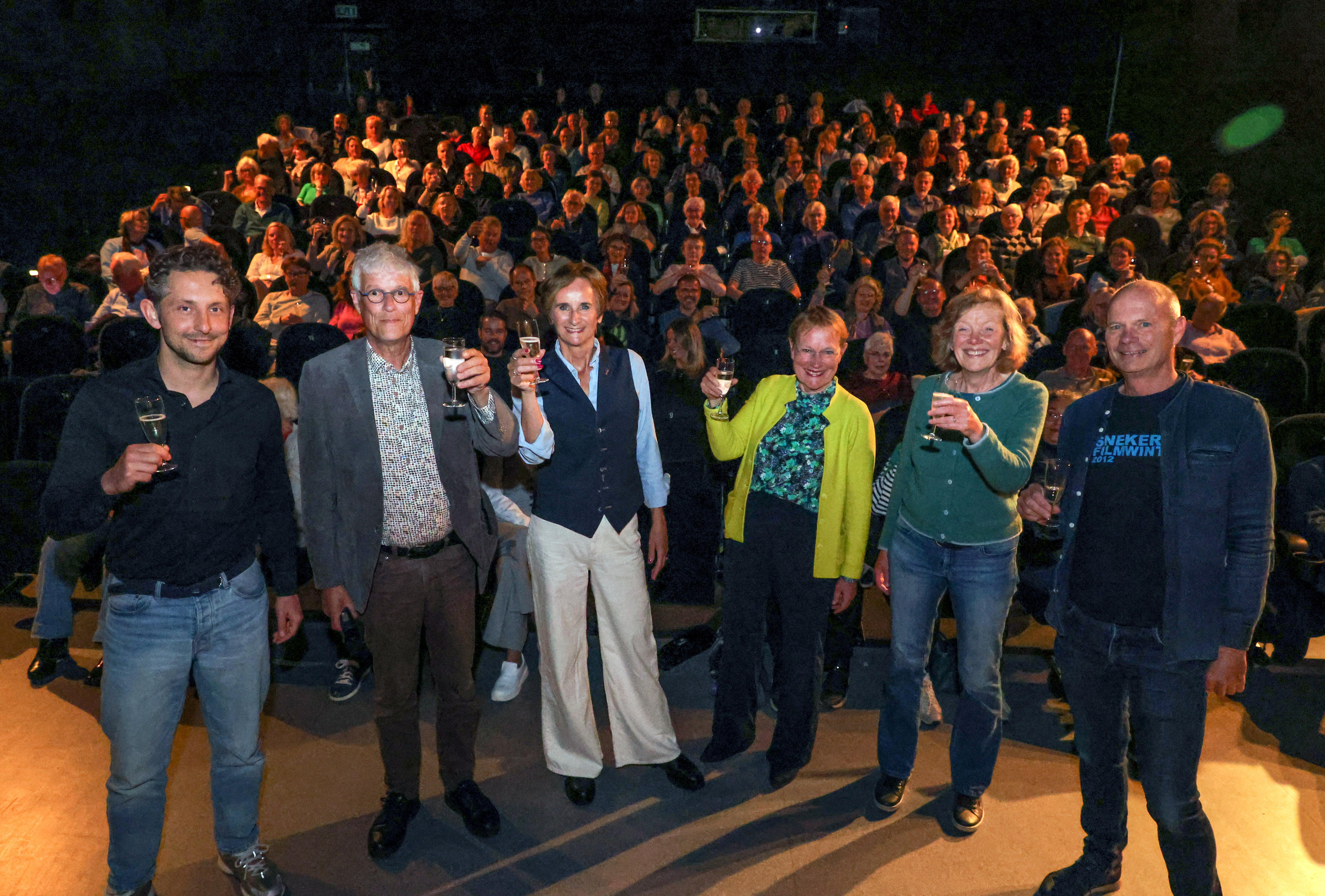 Filmhuis neemt met 170 bezoekers indrukwekkend afscheid van Cine Sneek. ‘Wij geven hiermee een duide