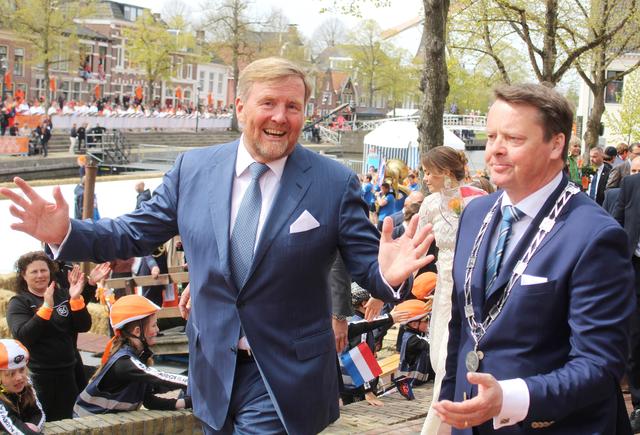 Keningsdei toont Dokkum op zijn mooist. ‘Het bewijst wie en wat wij hier met elkaar zijn’