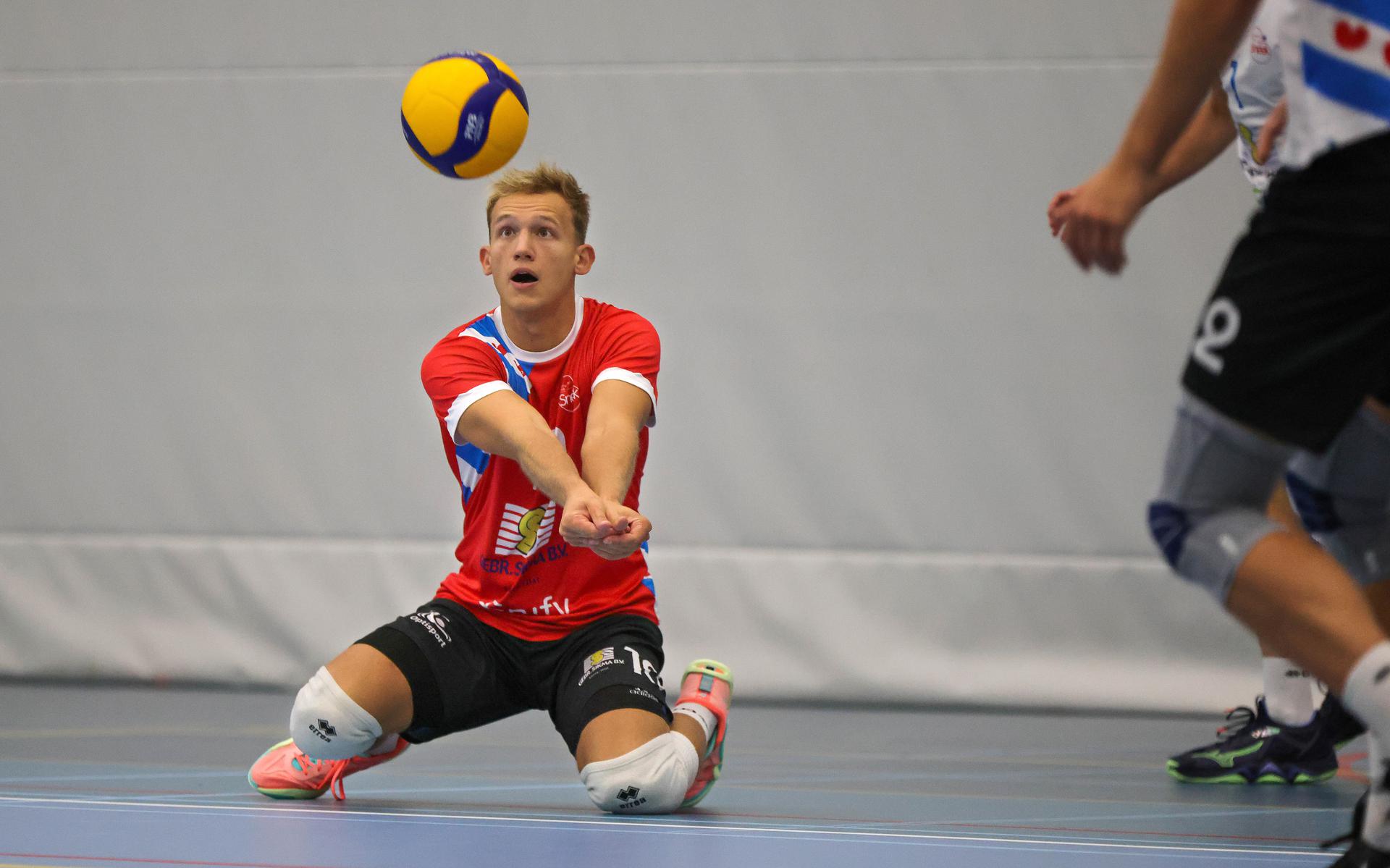 Hamburger Psychologiestudent bringt „deutsche Mentalität“ in Snekers Volleyballteam.  „Ich lasse keinen Raum für Zweifel.“