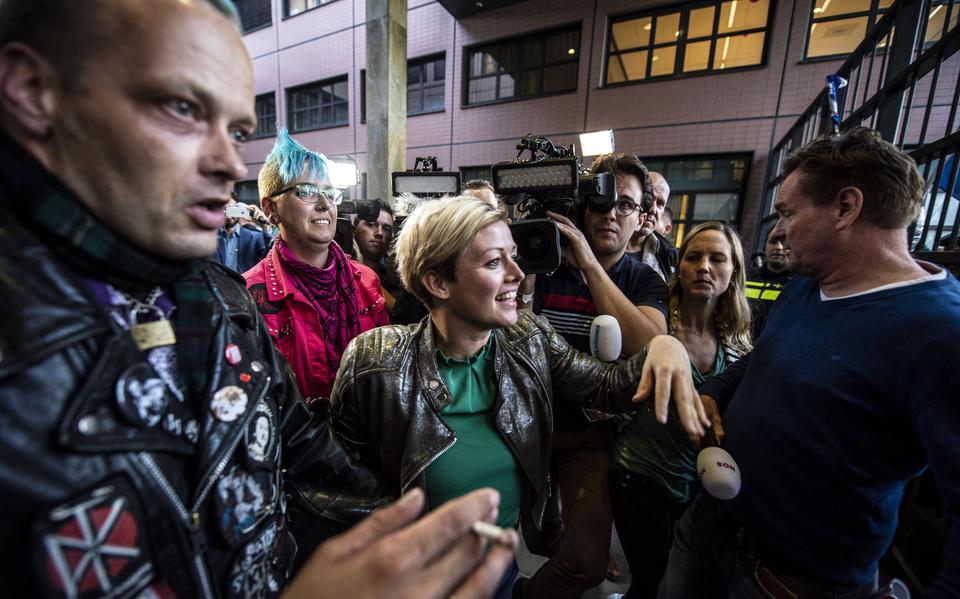 Jenny Douwes tijdens de eerste rechtszaak tegen de blokkeerfriezen in 2018. FOTO HOGE NOORDEN/JACOB VAN ESSEN