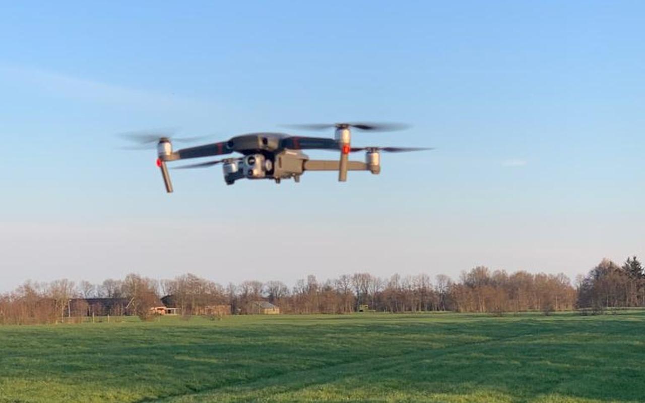 De drone van de jager van It Bûtenfjild. De drone van de jager van It Bûtenfjild.