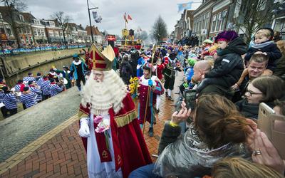 De landelijke intocht van Sinterklaas in Dokkum in 2017. 