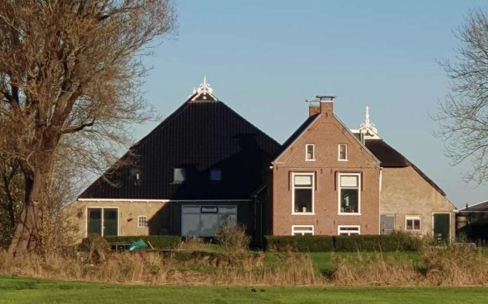De boerderij Grut Himrikein in Wergea heeft een originele draagconstructie uit 1601.