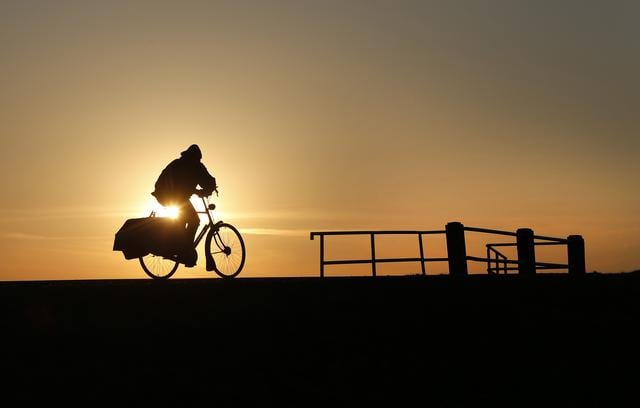 Papieren krant moet ook komen op Vlieland en Schiermonnikoog. Dat is een maatschappelijke verantwoor