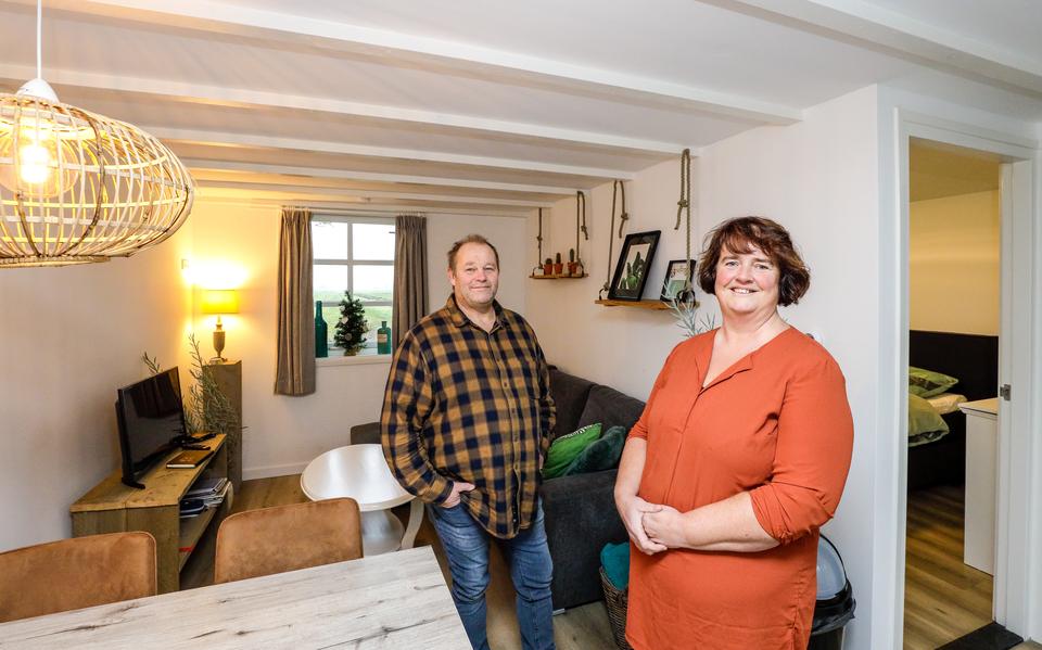 Gerard en Rikie de Haan in het nu nog illegale appartement.