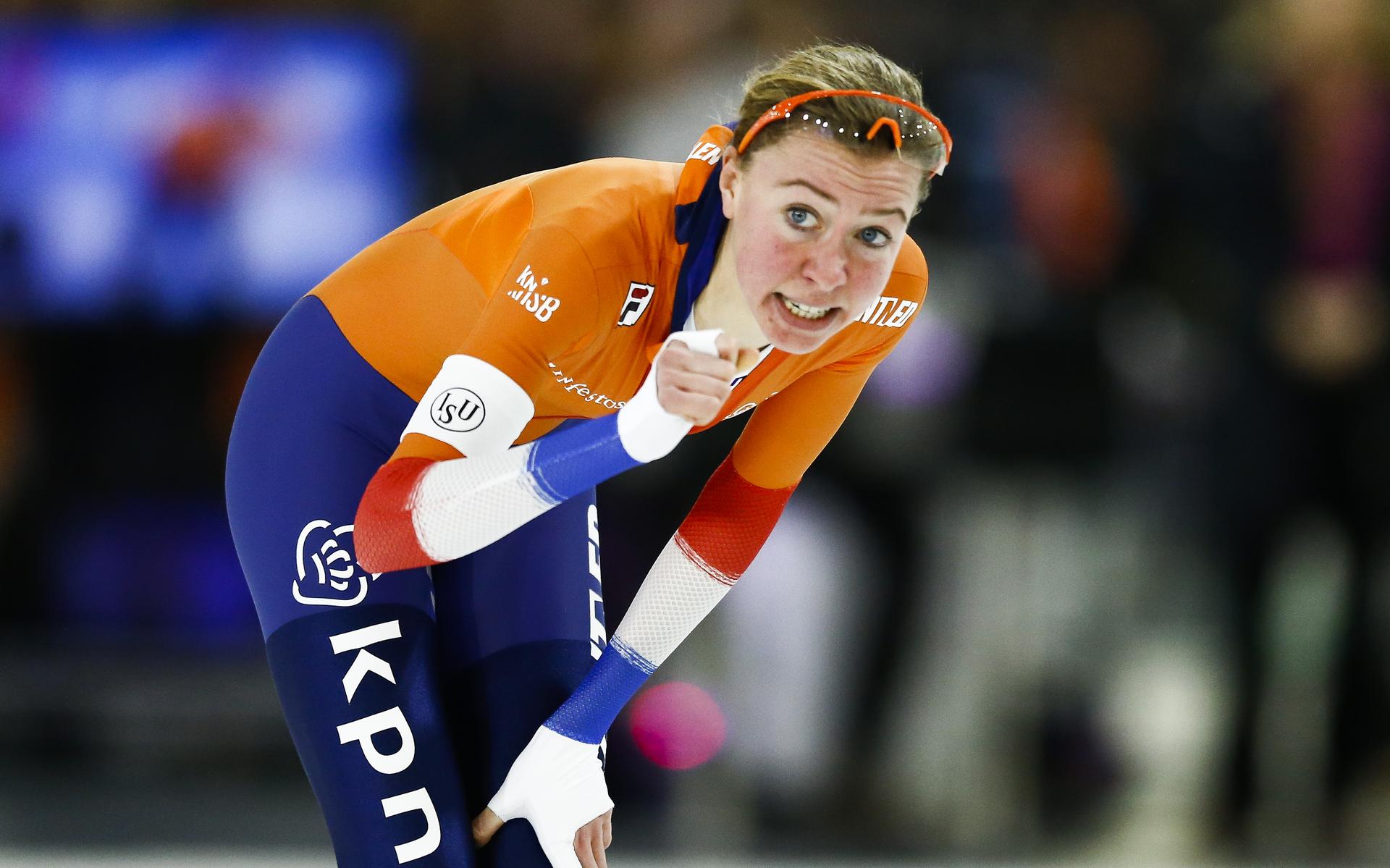 Esmee Visser pakt goud op 3000 meter bij EK afstanden in Thialf