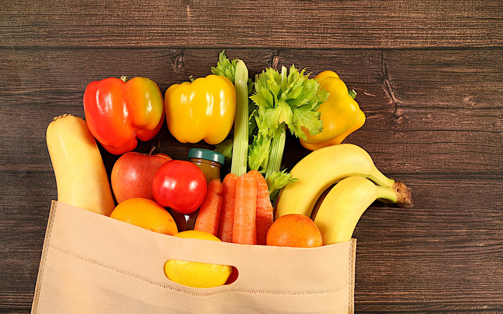 In fruit zit veel suiker, maar is dat erg?
