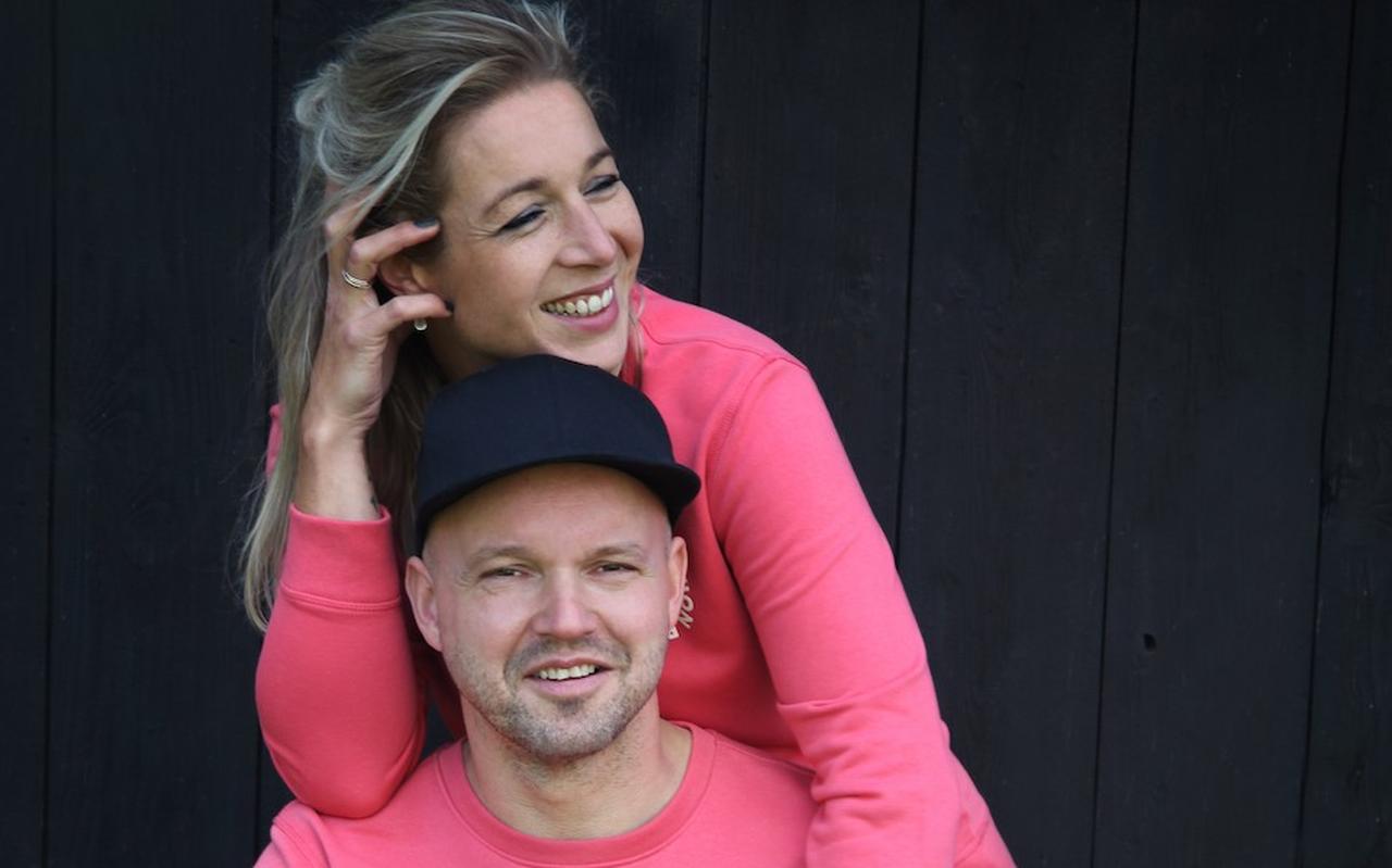 Djura Feringa en Louis de Jong uit Woudsend hebben een kledinglijn opgezet. FOTO Ilva Stoelwinder Djura Feringa en Louis de Jong uit Woudsend hebben een kledinglijn opgezet. FOTO Ilva Stoelwinder
