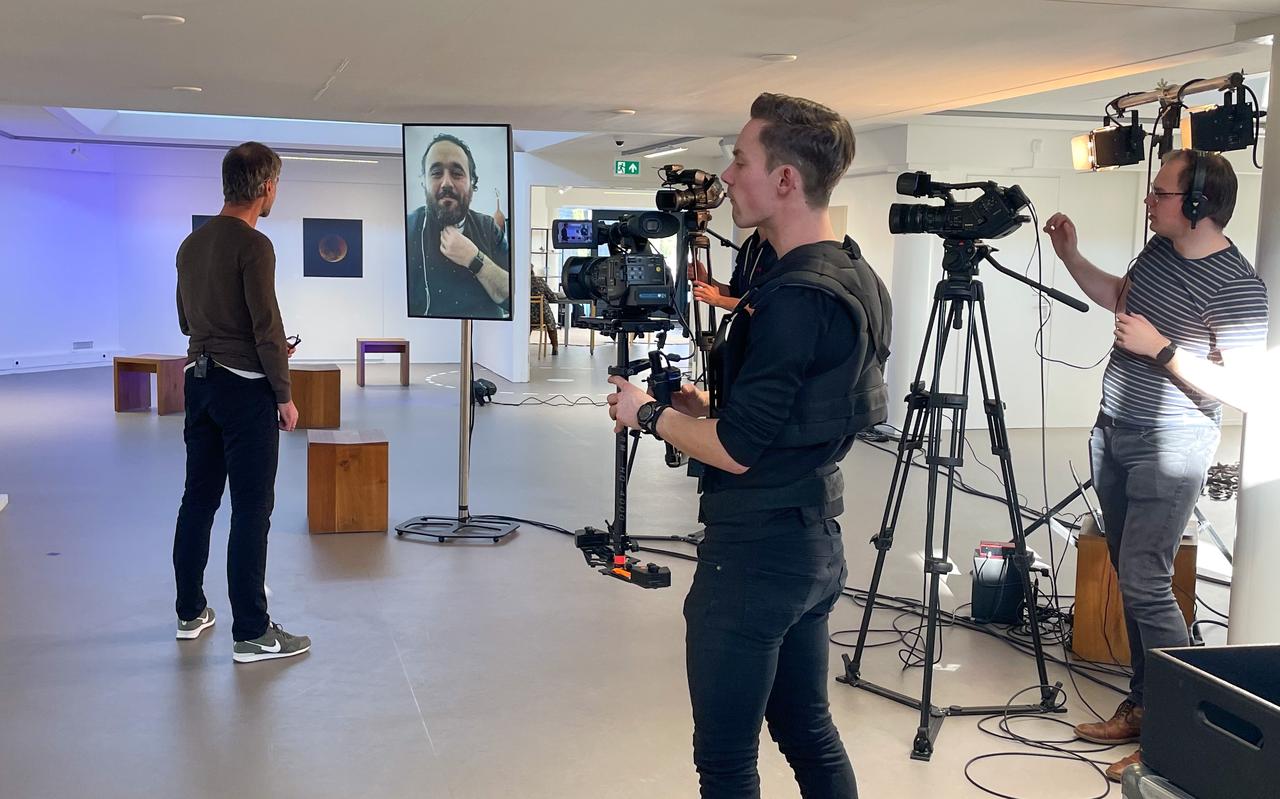 Samen met regionale zender ZO!34 maakt CBK Emmen het programma 'Kunstflits'. Samen met regionale zender ZO!34 maakt CBK Emmen het programma 'Kunstflits'.