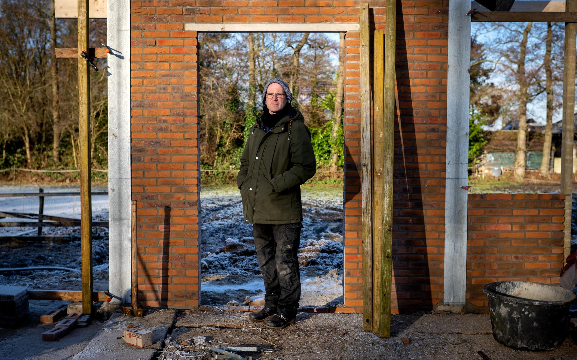 Bauke Roel uit Nij Beets verloor dit jaar woonboerderij die hij met zijn vader bouwde