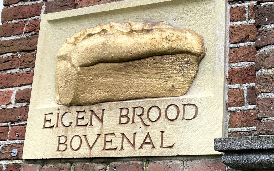 Eigen Brood Bovenal is de oudste woningcorporatie in Leeuwarden. 