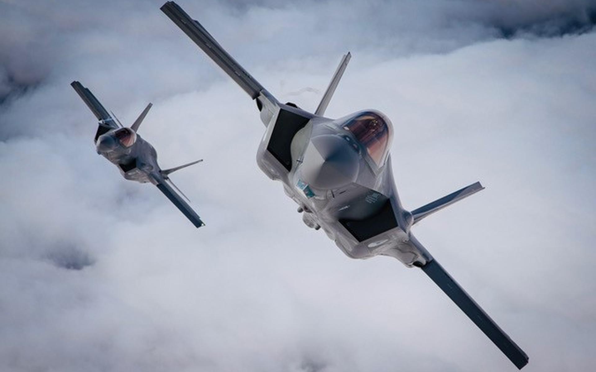 Twee F-35's.