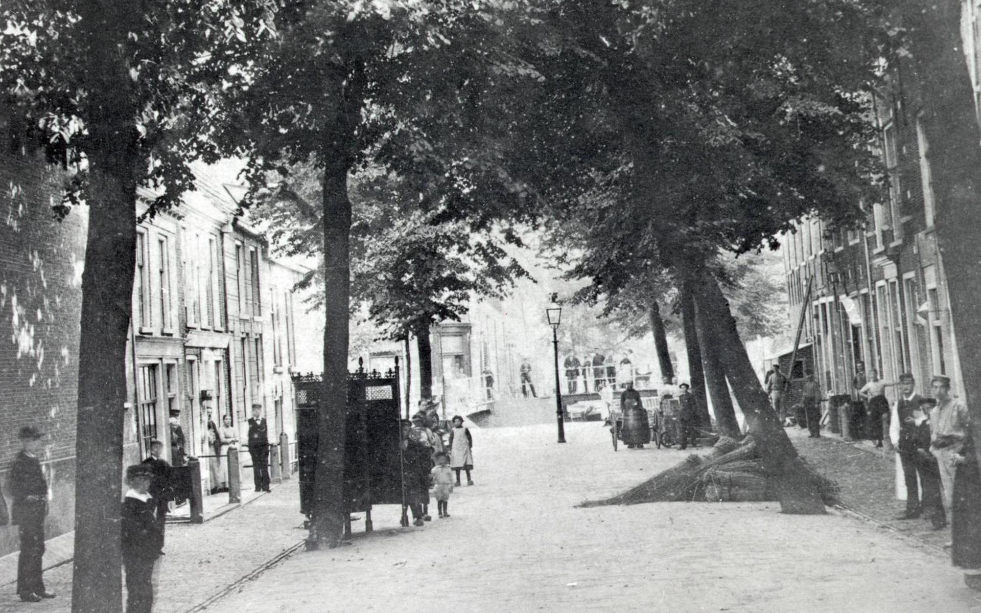 Gedempte Poortezijlen rond 1905 | Su het ut weest (916) - Leeuwarder ...