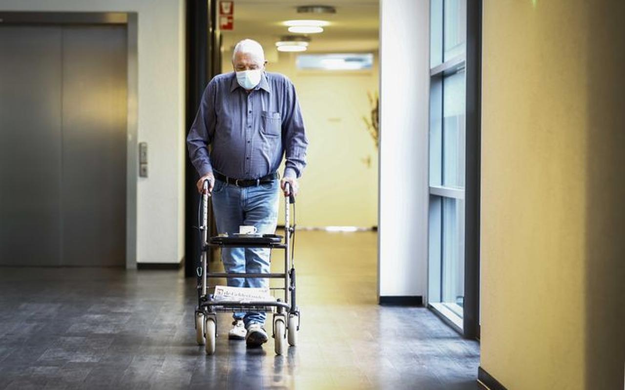 In de verpleeghuizen is het momenteel stil (foto ter illustratie). FOTO ANP In de verpleeghuizen is het momenteel stil (foto ter illustratie). FOTO ANP