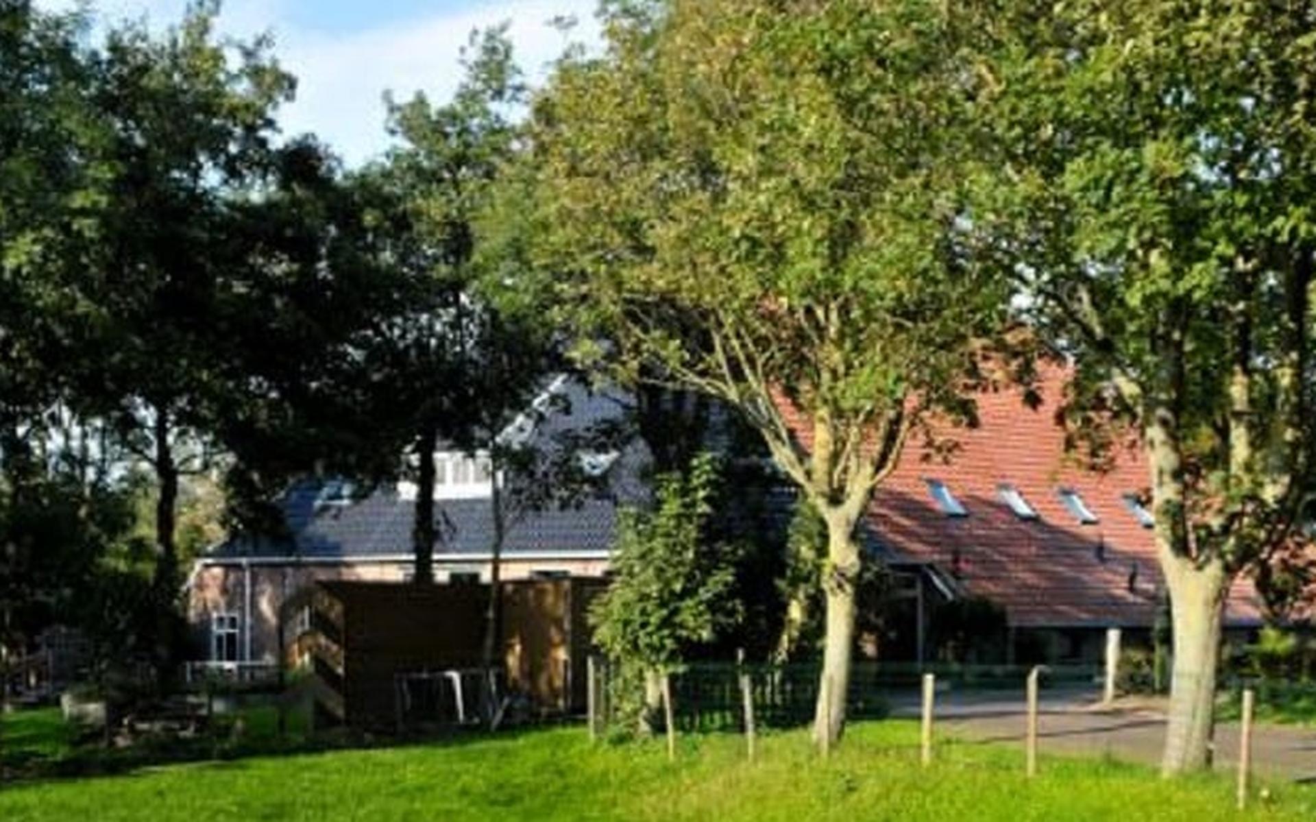 Groepsaccommodatie nu huisvesting voor arbeidsmigranten. Niet iedereen in Cornwerd is daar blij mee