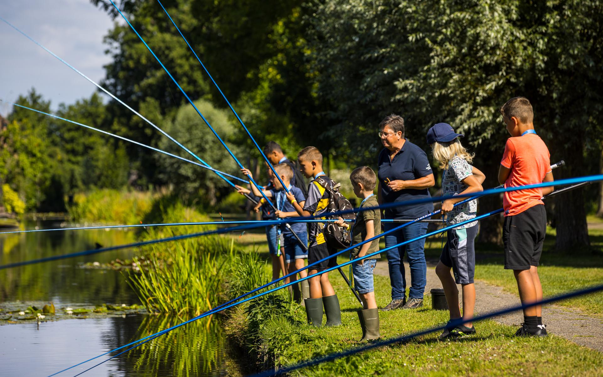 Meld Je Aan Voor Zomerviskaravaan Leeuwarden Deelnemende Jeugd Krijgt