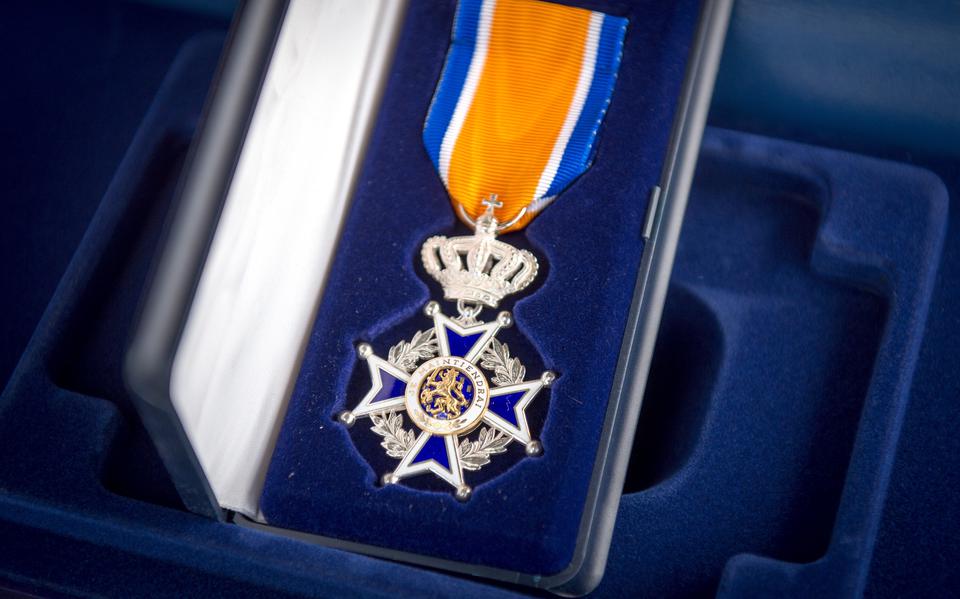 Onderscheiding die hoort bij Ridder in de Orde van Oranje-Nassau.