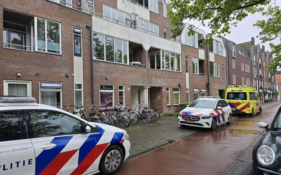 Een 31-jarige man raakte dinsdagochtend gewond op het Zuidvliet in Leeuwarden.
