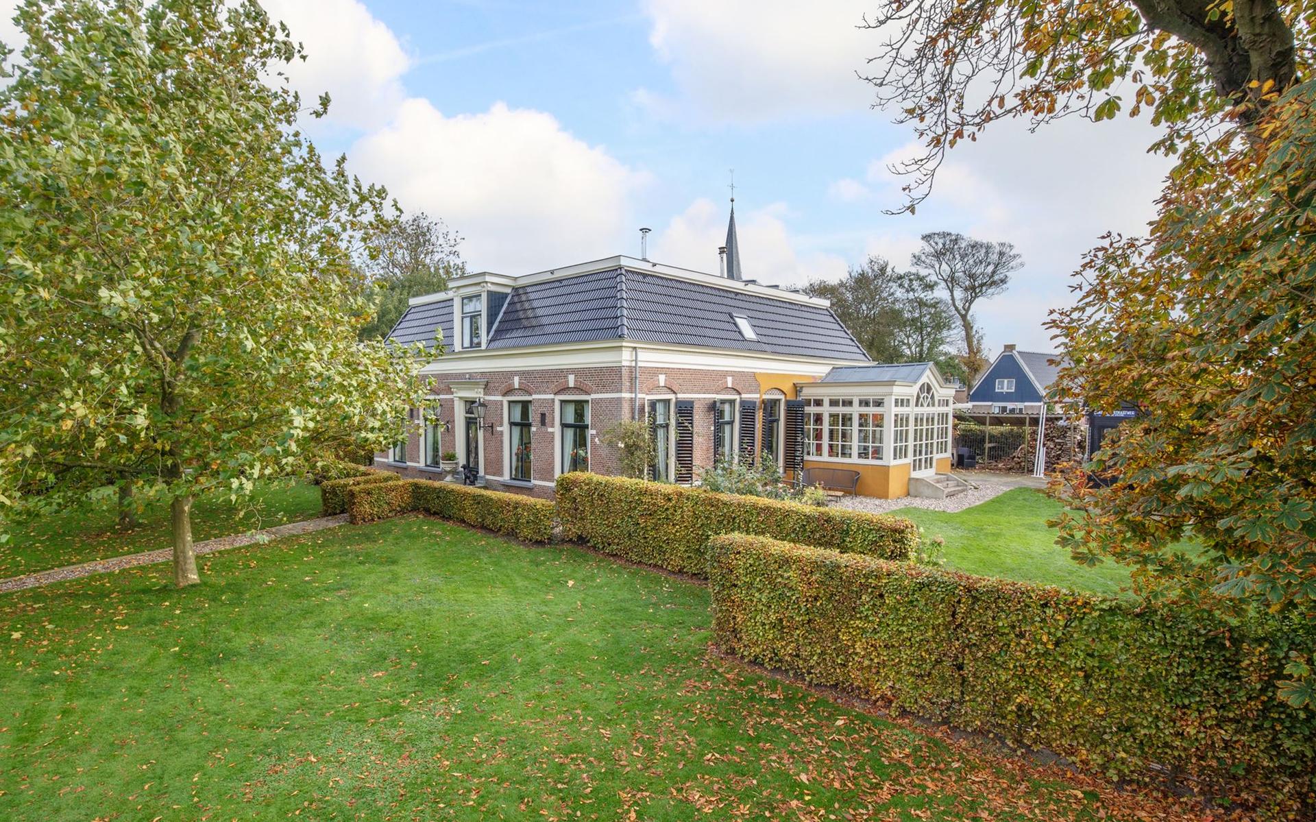 De verbouwde pastorie van Coen en Irma uit Burdaard zoekt een nieuwe bewoner: 'Als je van sfeer en c