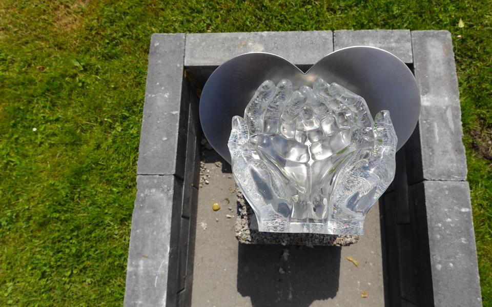 Het monument voor stilgeborenen in Haskerhorne een week voor de onthulling. Foto Brenda van Olphen