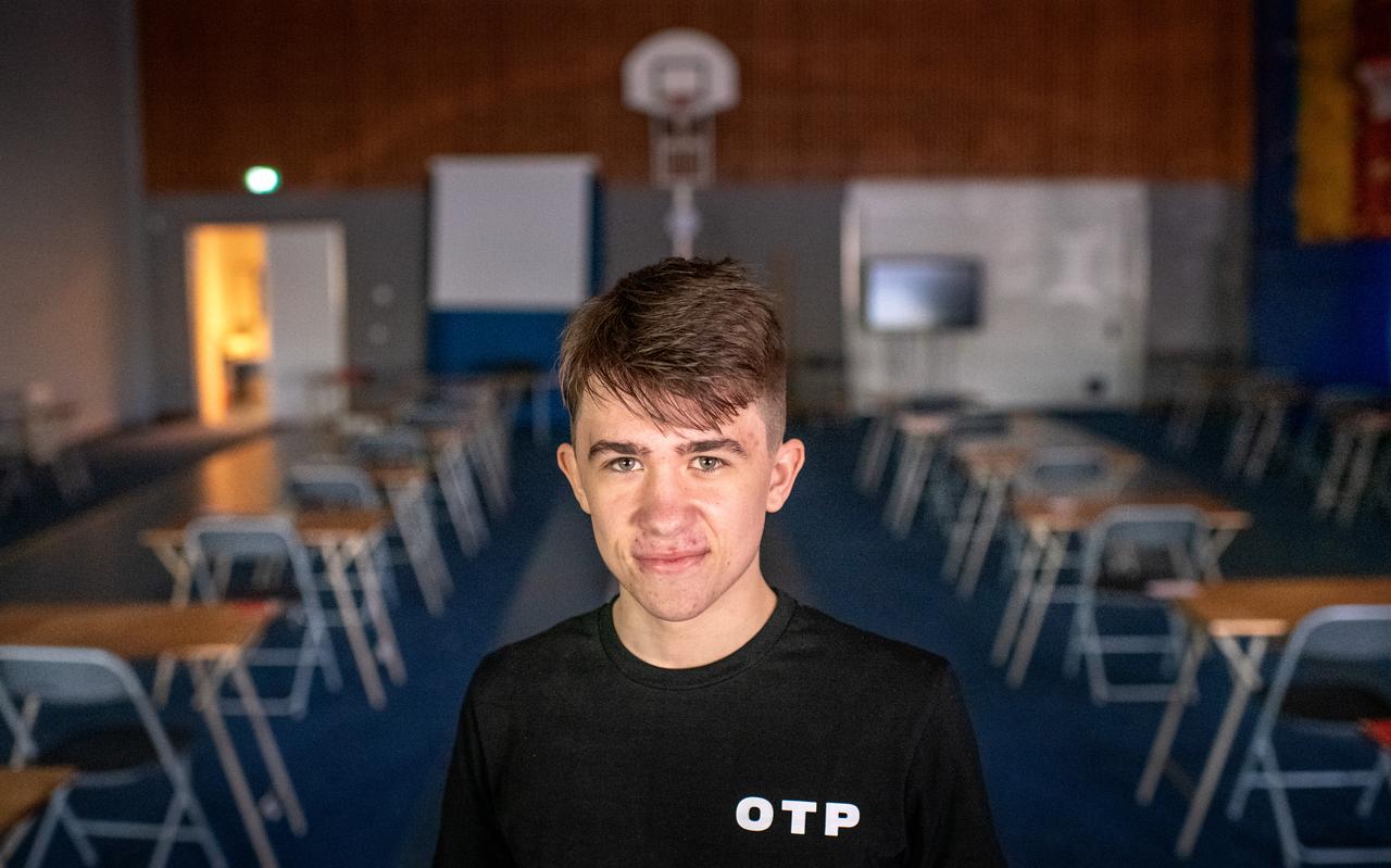 Havist Timo Postma ziet het wel goedkomen met zijn examenvak Fries. FOTO JILMER POSTMA Havist Timo Postma ziet het wel goedkomen met zijn examenvak Fries. FOTO JILMER POSTMA