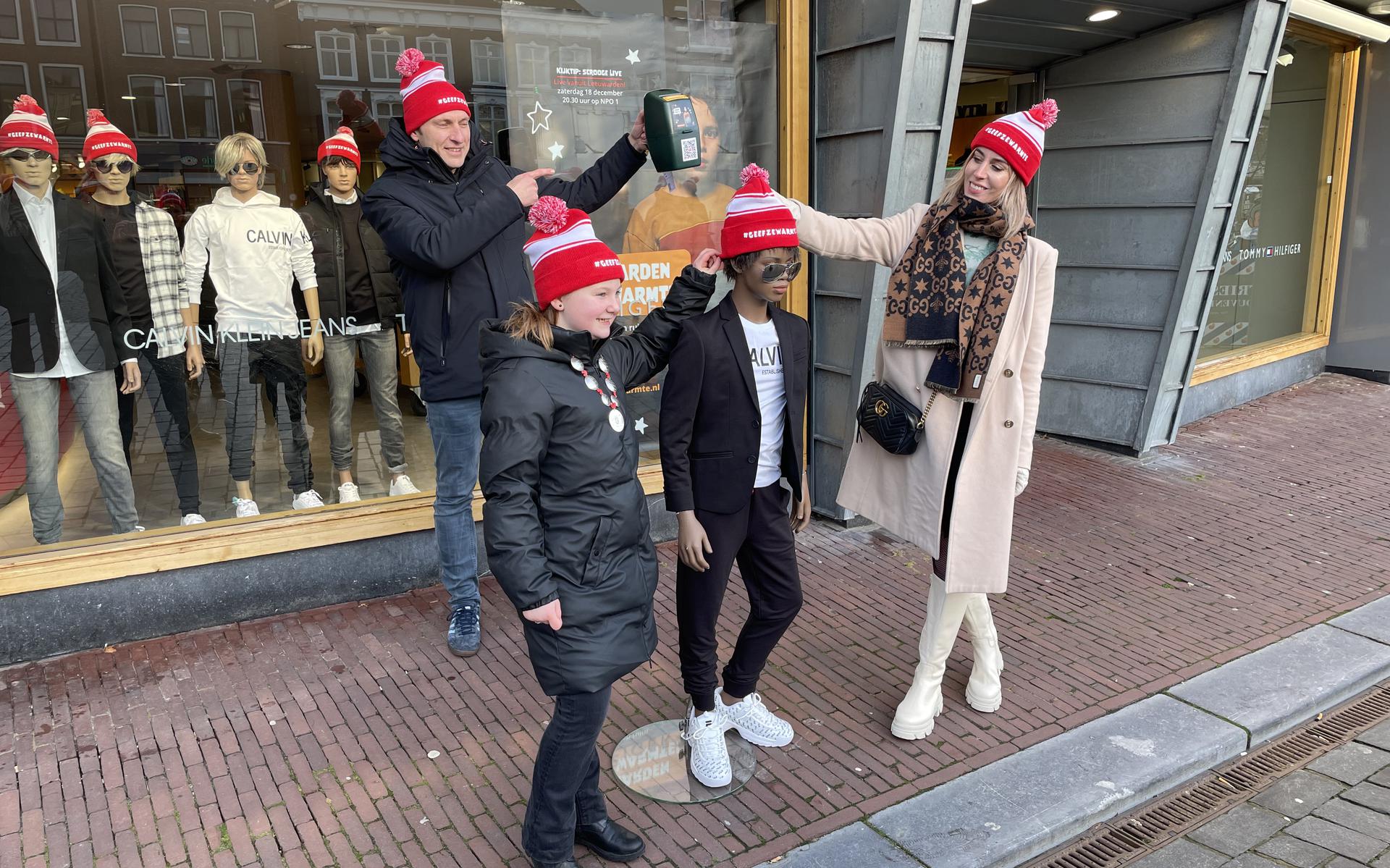 Memo Het kantoor Onderhoudbaar Campagne #geefzewarmte vraagt aandacht voor kinderen in armoede: Leeuwarden  kleurt rood - Leeuwarder Courant