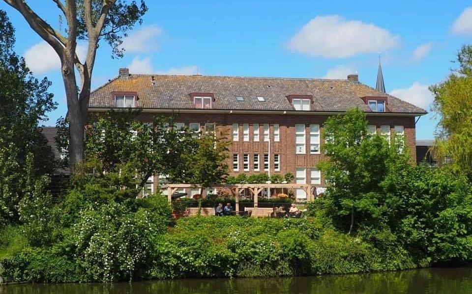 De Herbergier in Harlingen.