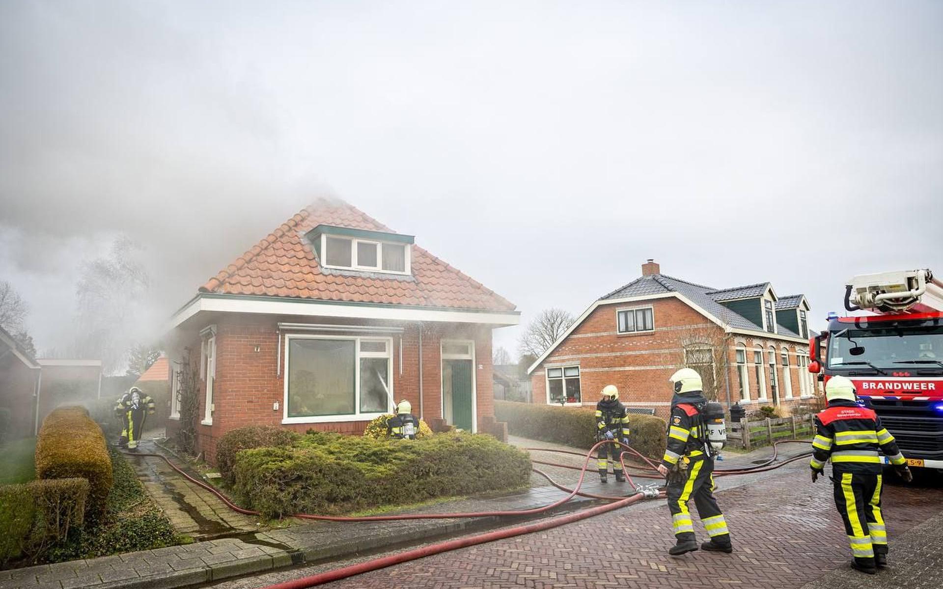 Brand in een vrijstaande woning in Oudega.