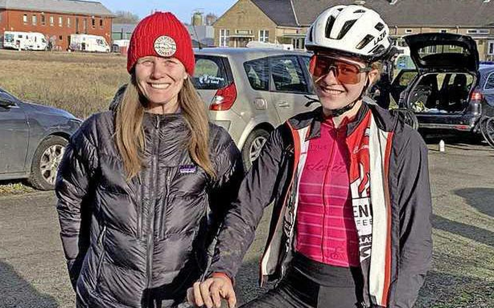 Oud-schaatsster Tonny de Jong uit Scharsterbrug met dochter Nico (16) op ontdekkingsreis langs Europ