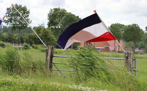 Moet er een eind komen aan de omgekeerde Nederlandse vlag als symbool van protest?