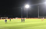 De spelers zijn op het veld, Jong Utrecht-SC Cambuur gaat beginnen