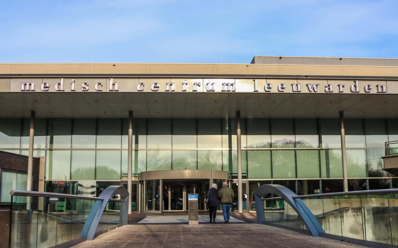 De ingang van het Medisch Centrum Leeuwarden (MCL).