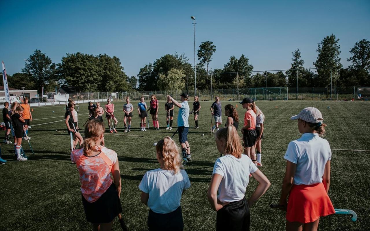 HC Dokkum blijkt een schot in de roos: in coronatijd zomaar 200 nieuwe leden. FOTO NICKIE FOTOGRAFIE HC Dokkum blijkt een schot in de roos: in coronatijd zomaar 200 nieuwe leden. FOTO NICKIE FOTOGRAFIE