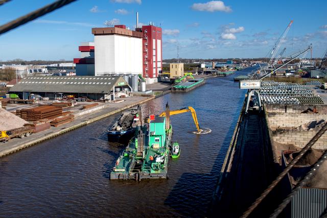 Situatie kapotte kademuur in Drachten is nijpend: reparatie over 26 meter kost een half miljoen