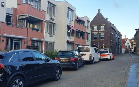 Een man is vrijdagmiddag overleden in Franeker na ingrijpen van de politie met pepperspray en een stroomstootwapen.
