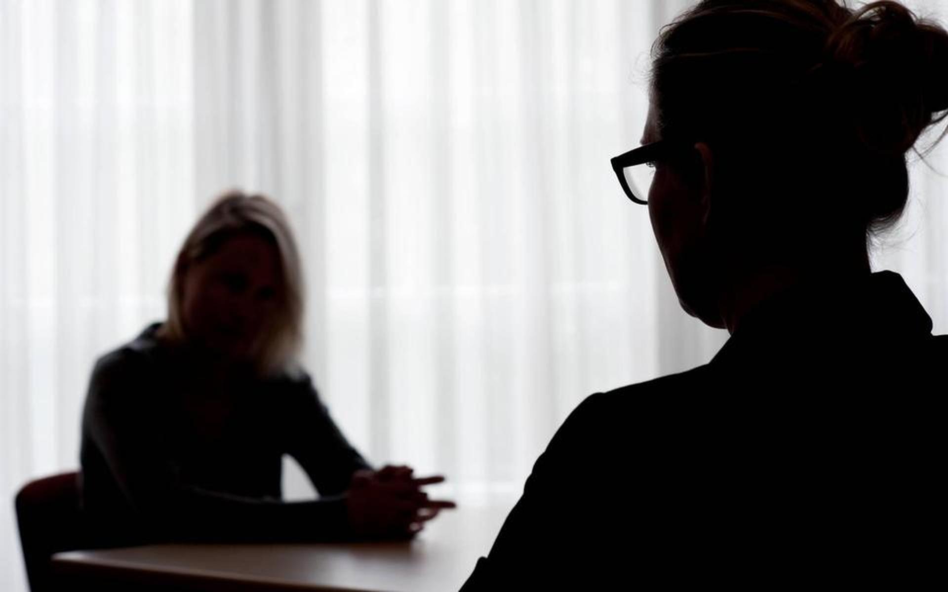 Friese zorgbestuurders keerden zichzelf winsten uit (meer dan 8 ton belandde in hun zakken) - Leeuwa