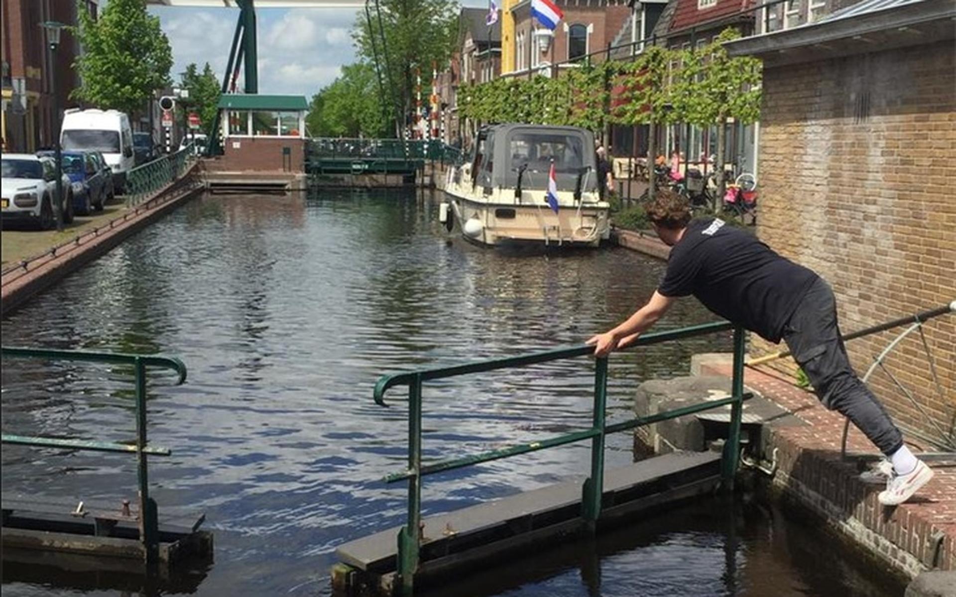 Kalm avontuur op de Turfroute, trapsgewijs varen - Leeuwarder Courant
