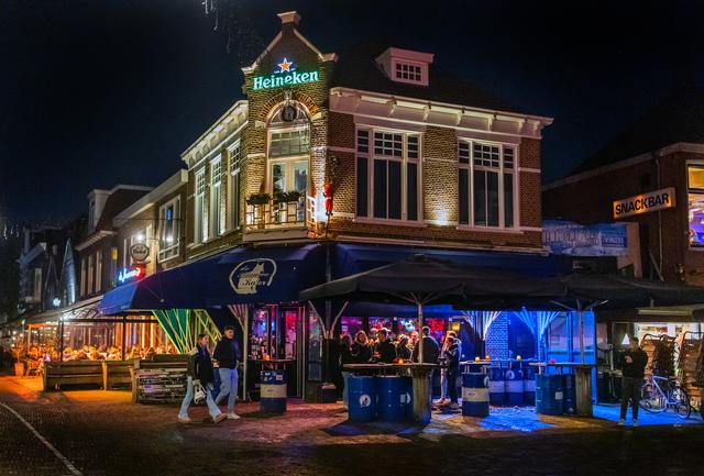 ‘Sus-team’ in Heerenveen moet escalatie voorkomen door te surveilleren en sussen in uitgaansleven