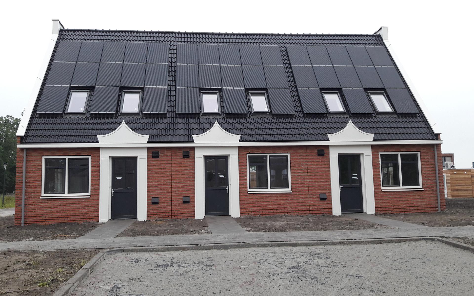 Energiezuinige woningen opgeleverd in Deinum - Leeuwarder Courant