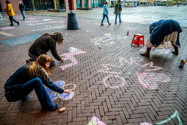 Na anti-azc-rellen willen deze mensen uit Leeuwarden een positief geluid laten horen. 'Dat is niet d