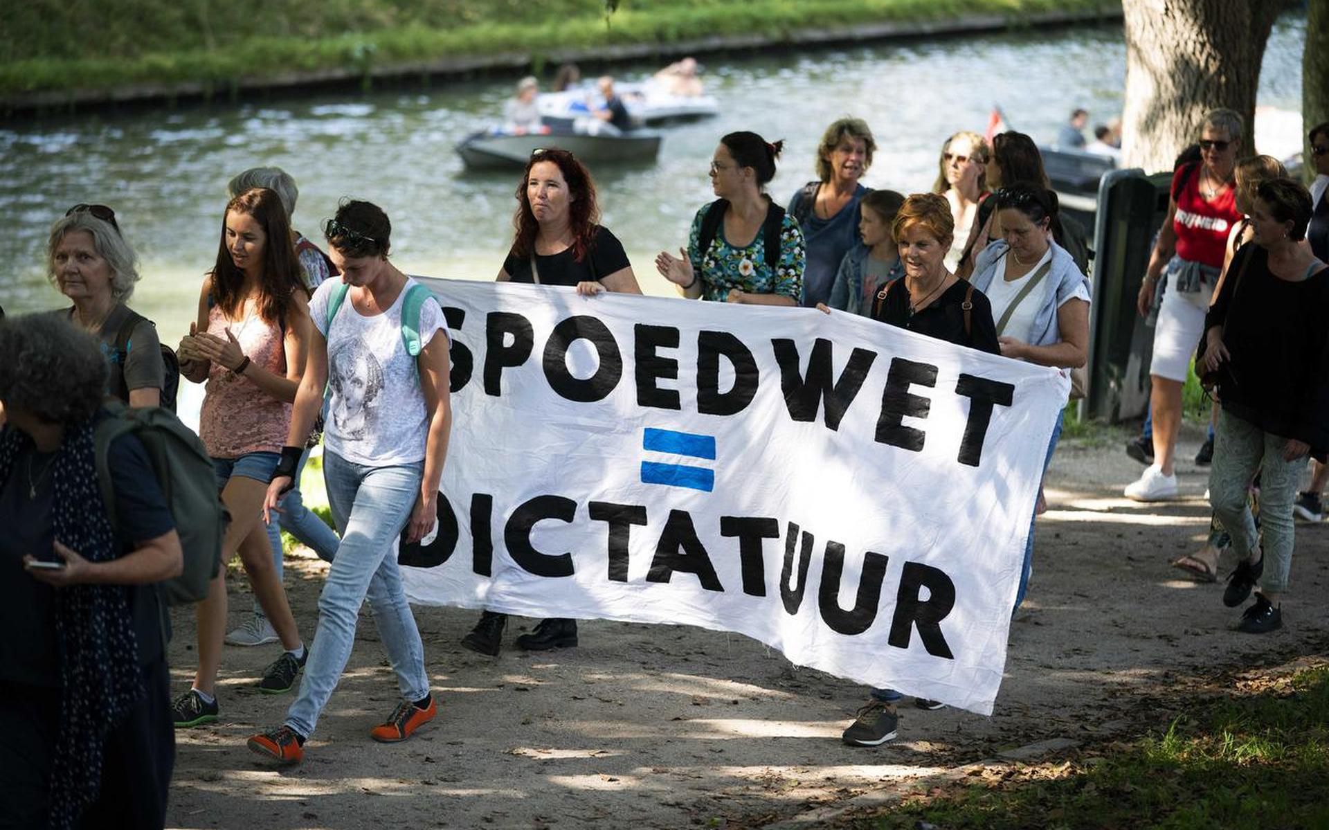 Demonstratie tegen de spoedwet in Utrecht.
